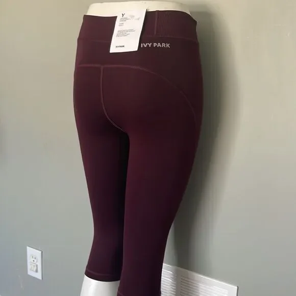 Ivy Park High Rise Capri Small . - Picture 2 of 3